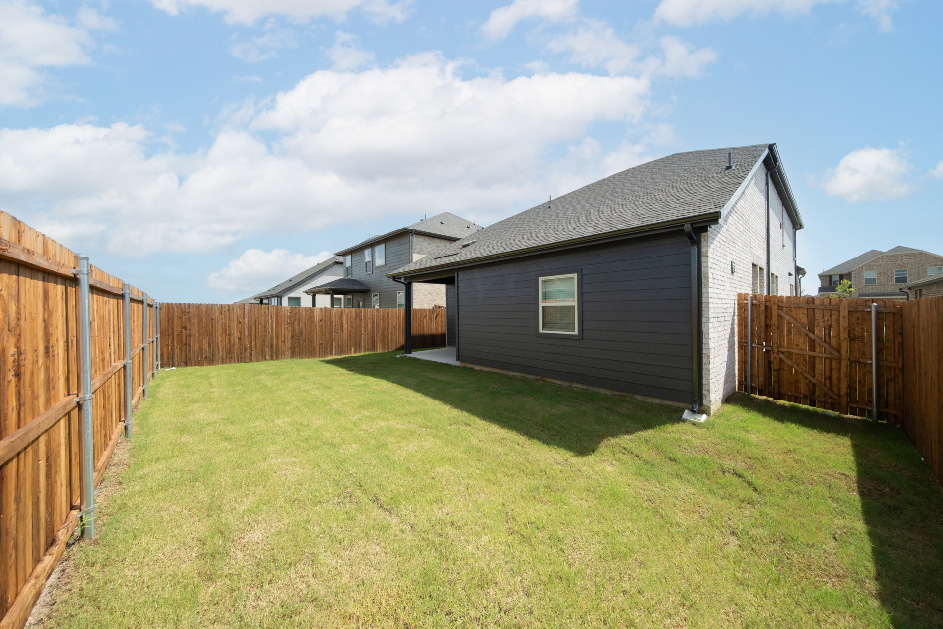 6bb26b97-78f5-40f1-b378-dcbe77dd7b4e