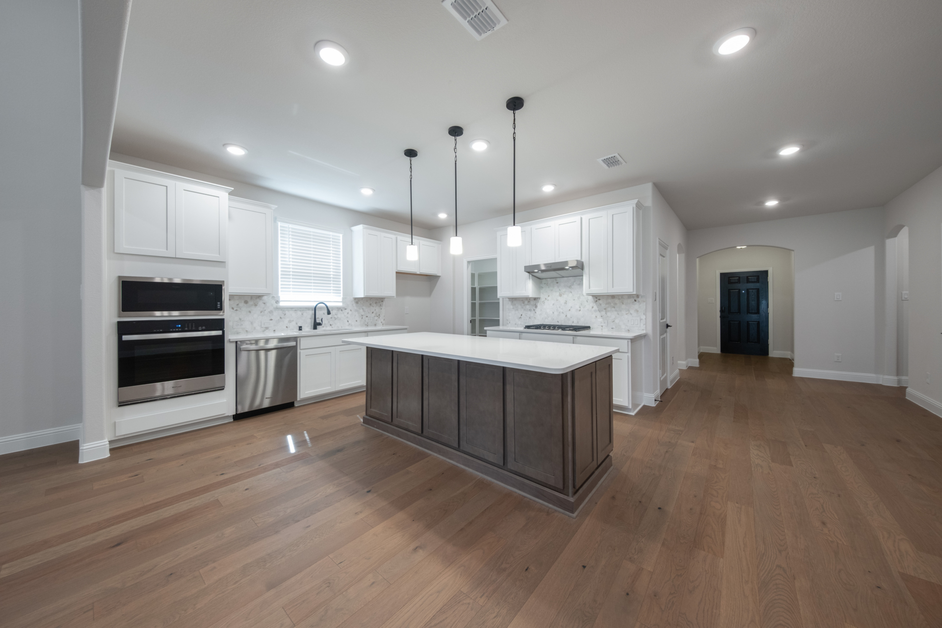 6db69e94-eee9-427d-9d27-f621e699ebe6