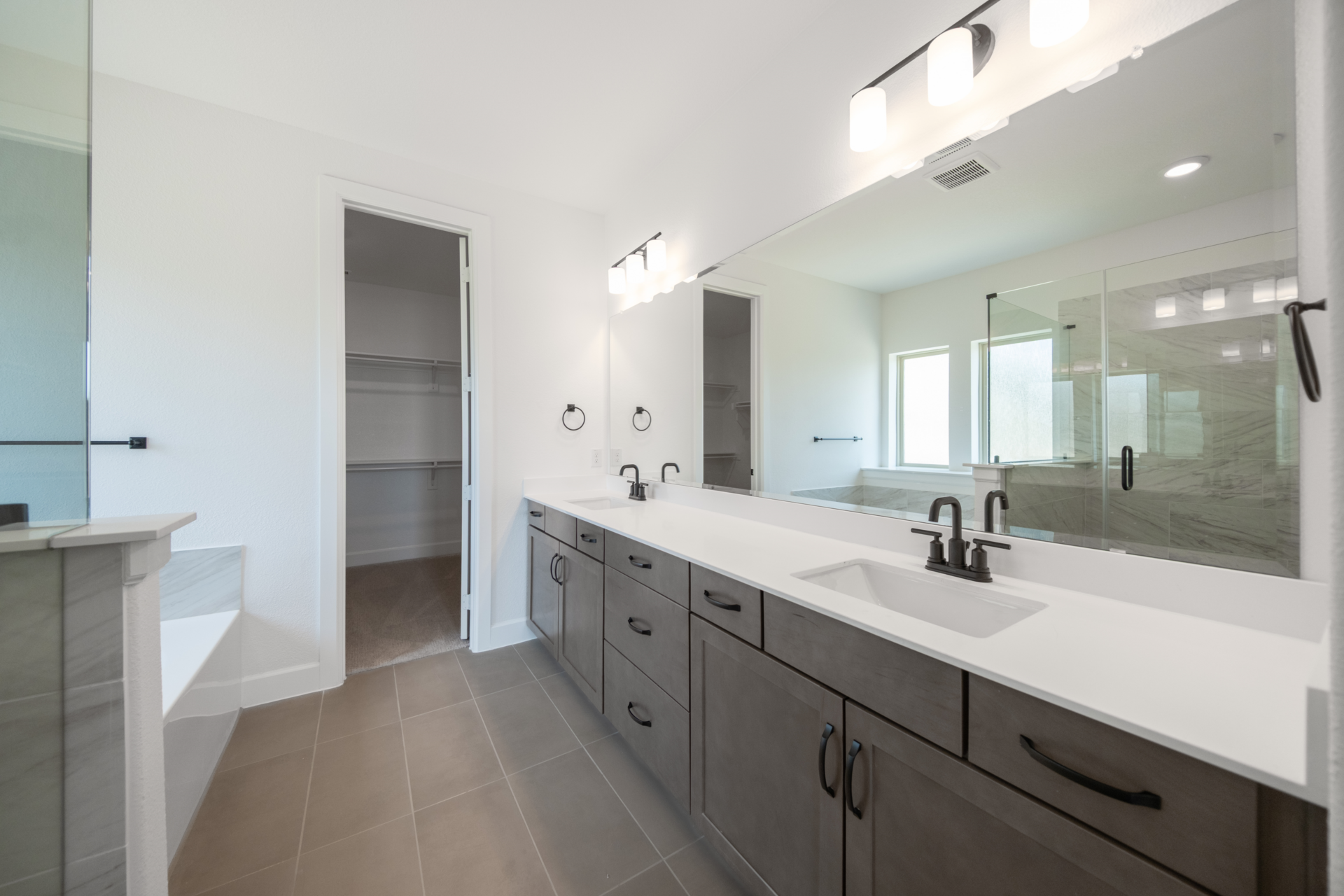 6e74a0c7-1ac6-472b-9714-aff6ef908154