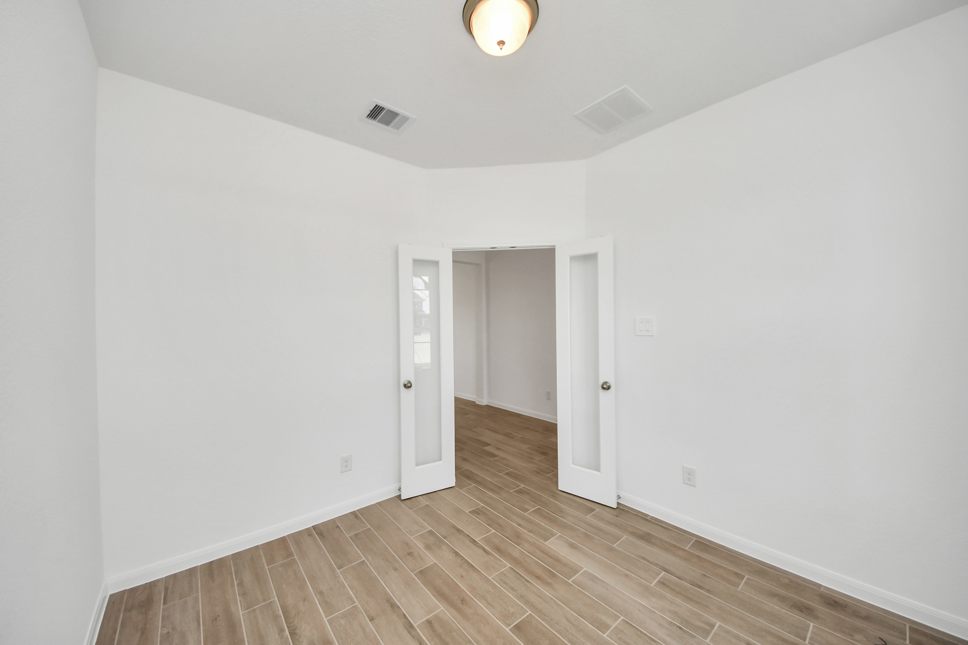 749a932c-33c1-481a-99bf-f30582262a6b