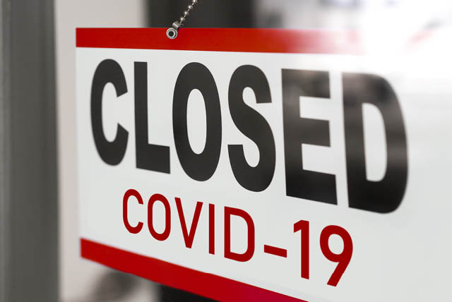 closed covid-19 sign