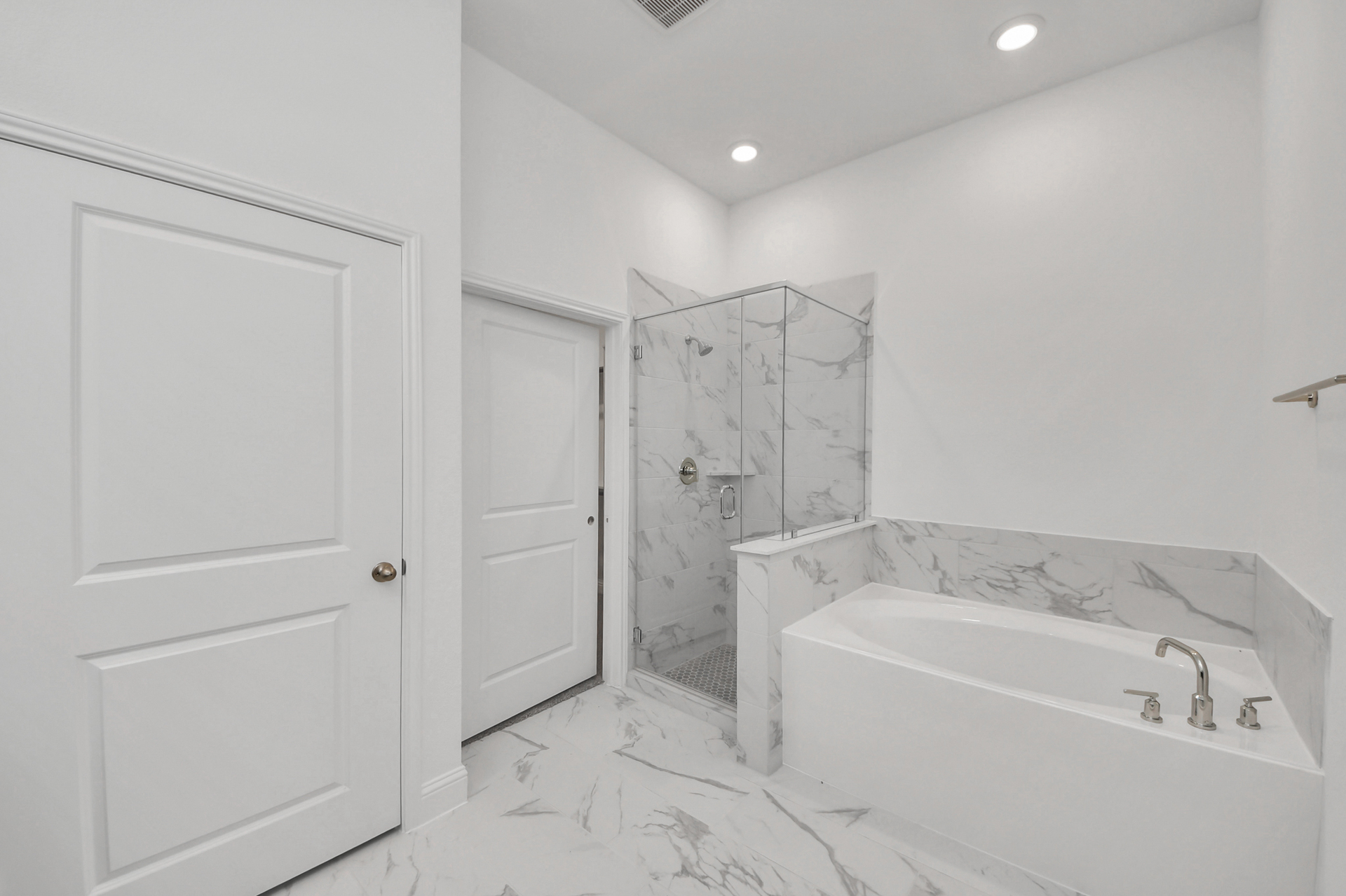 894103eb-e140-49ed-8375-84e748727978