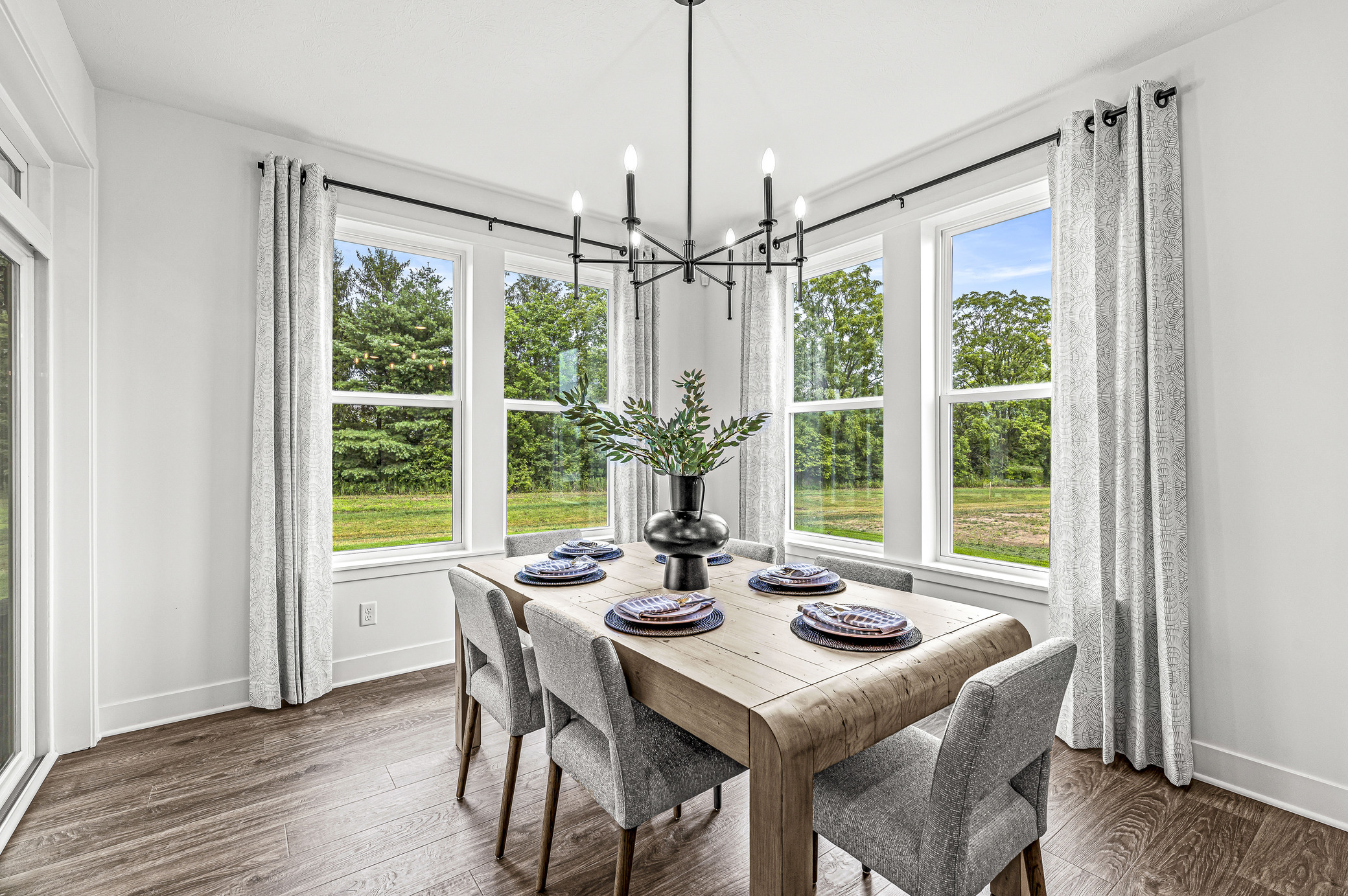 895e93d1-d0b4-42bd-afaf-665a126bfa5a