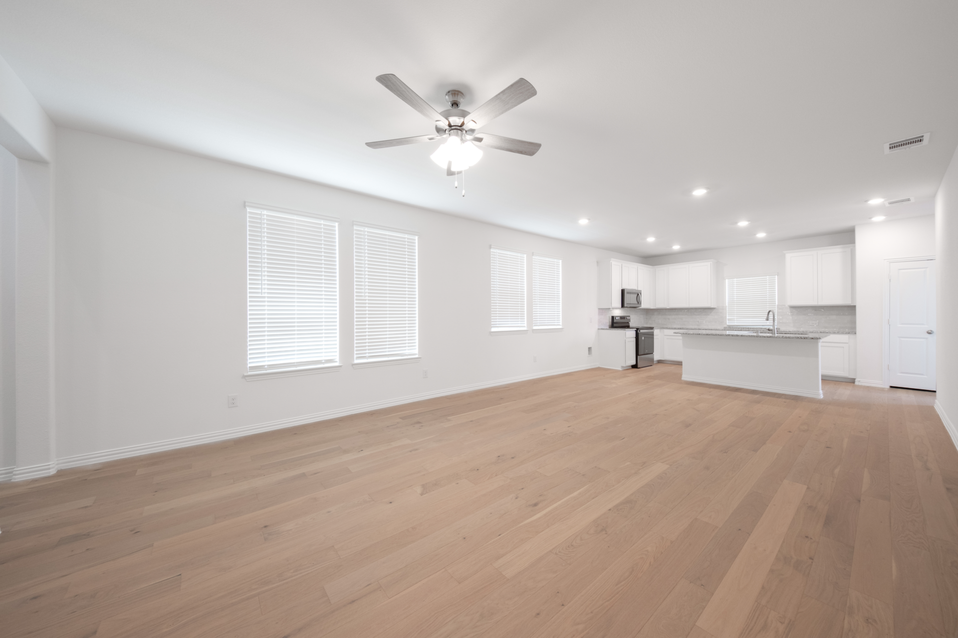 93c9cbd2-3848-452a-9b65-f6a66fed1c2e