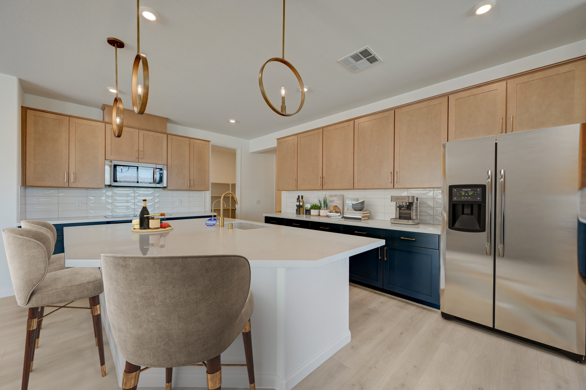 95b72f0c-aced-4188-af68-6d0818ba1c93