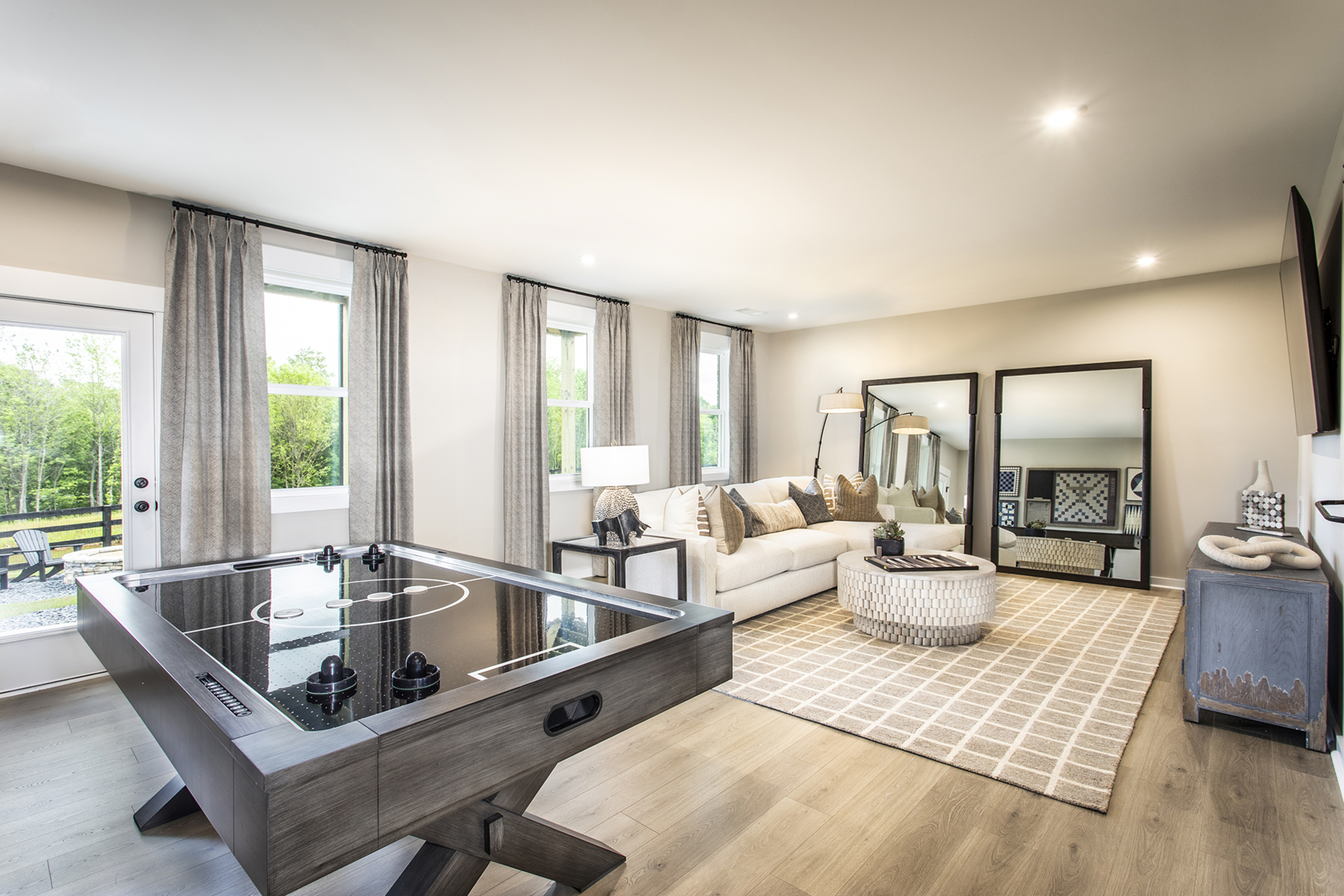 987cb0f3-8f66-4fd0-9865-21c55f8f402b