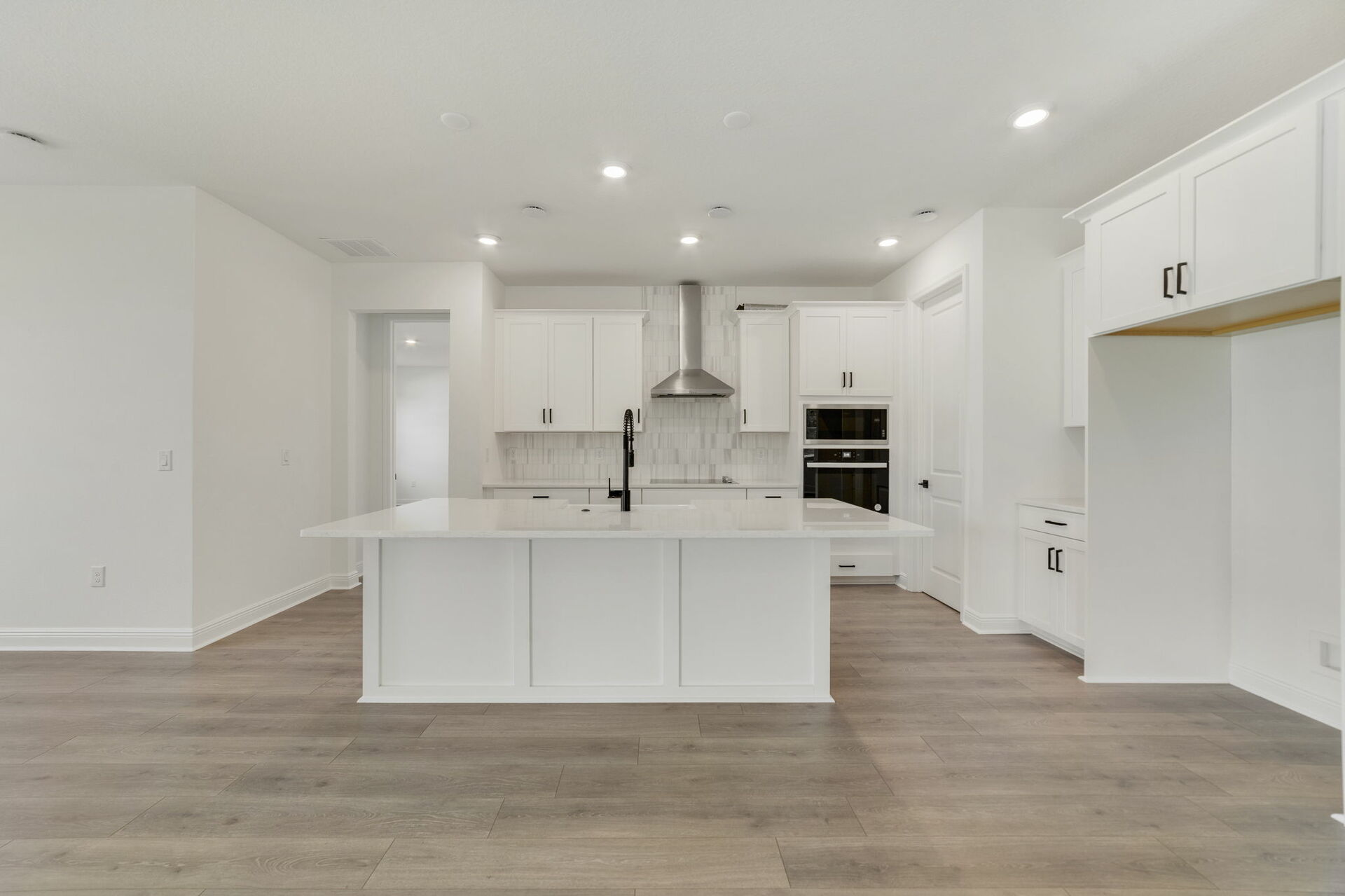 9bfc9d0d-0a86-4c08-bbe5-b61ea8d63a30