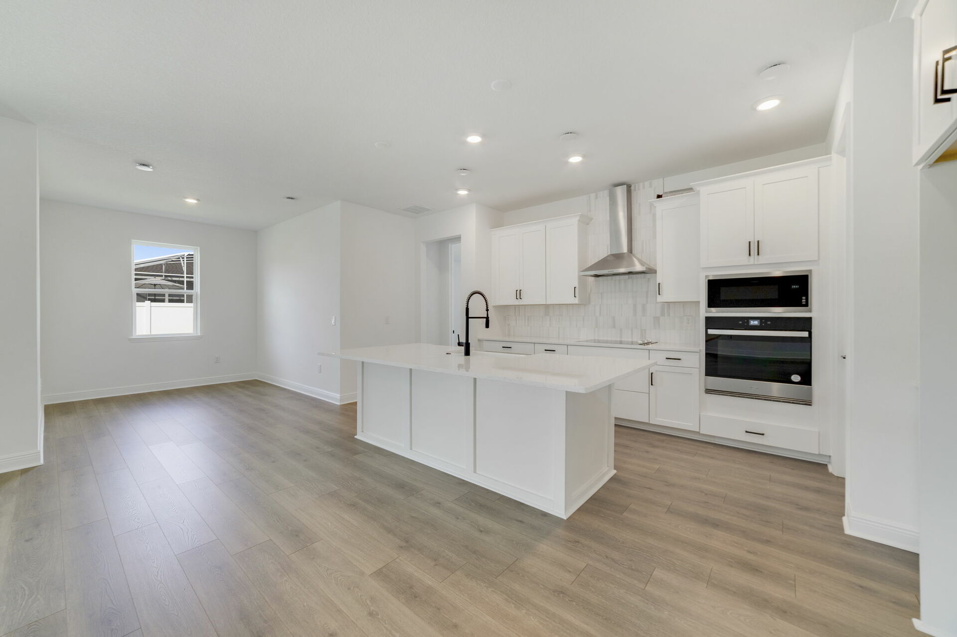 9c636363-2cd6-40b7-a4bf-c75879d3e5fa