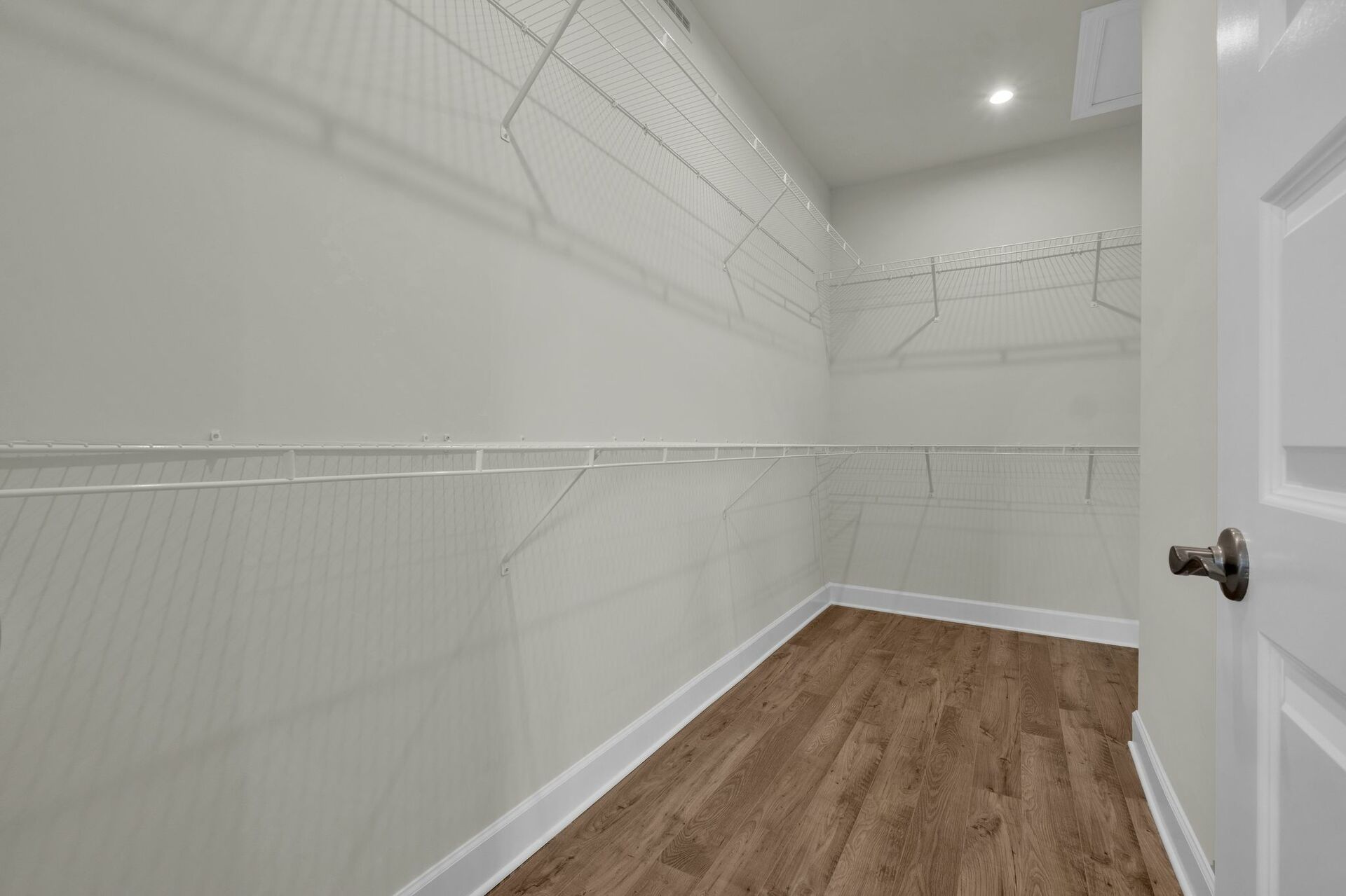 9deefb95-7bb7-480f-a00c-96062a5ac3e2