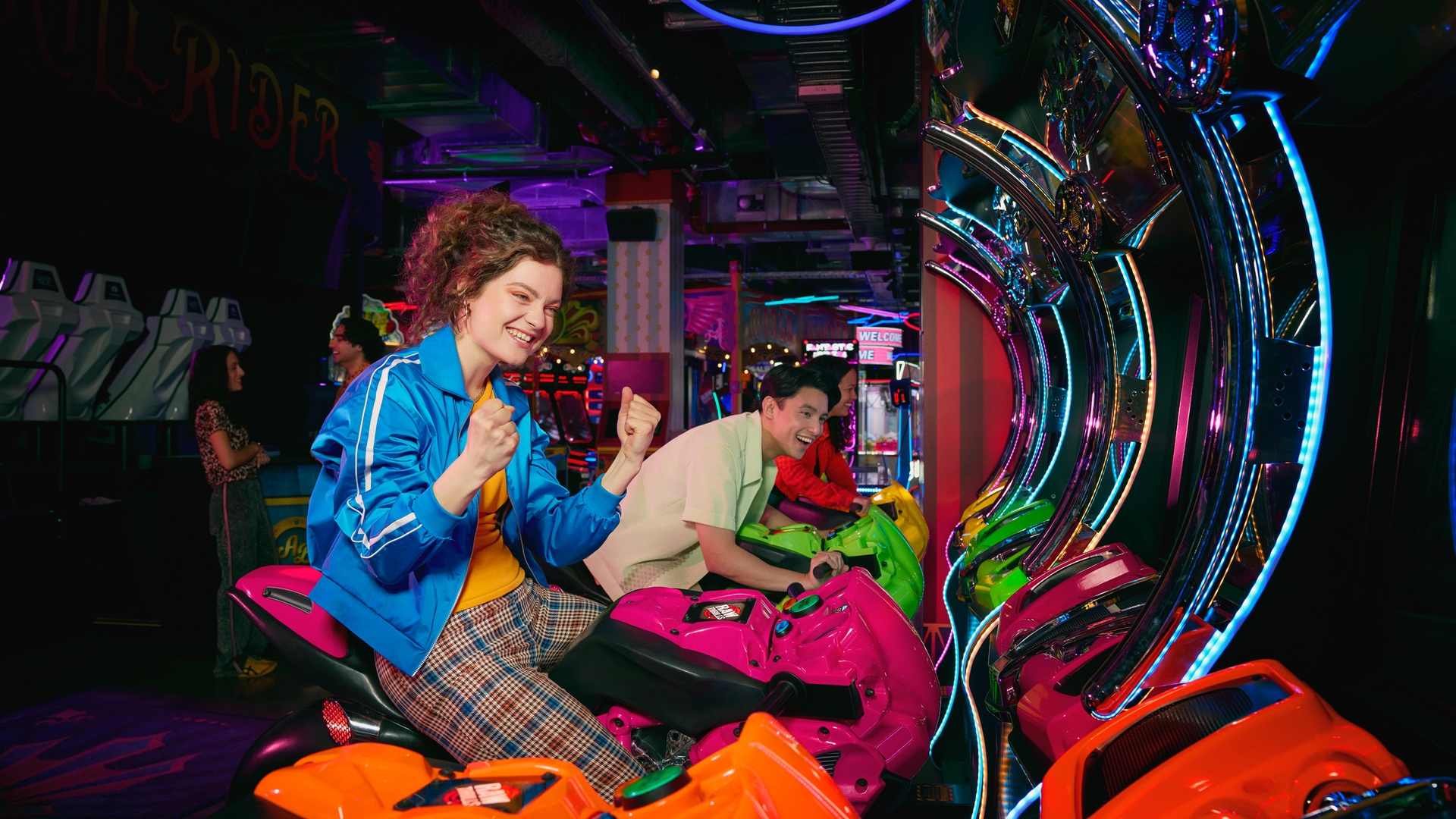 Archie Brothers 2 people on motor bike arcade game
