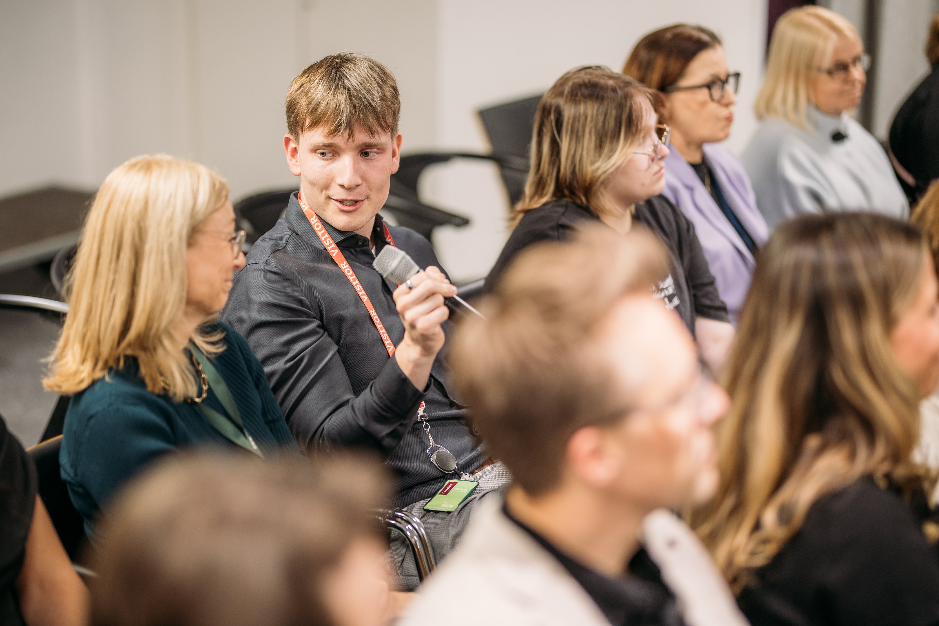 Axel Tuormaa Job Shadow -päivän päätöstilaisuudessa.