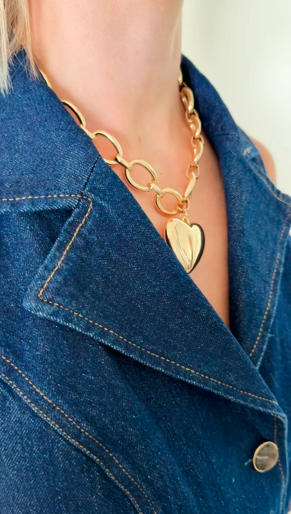 Big heart necklace