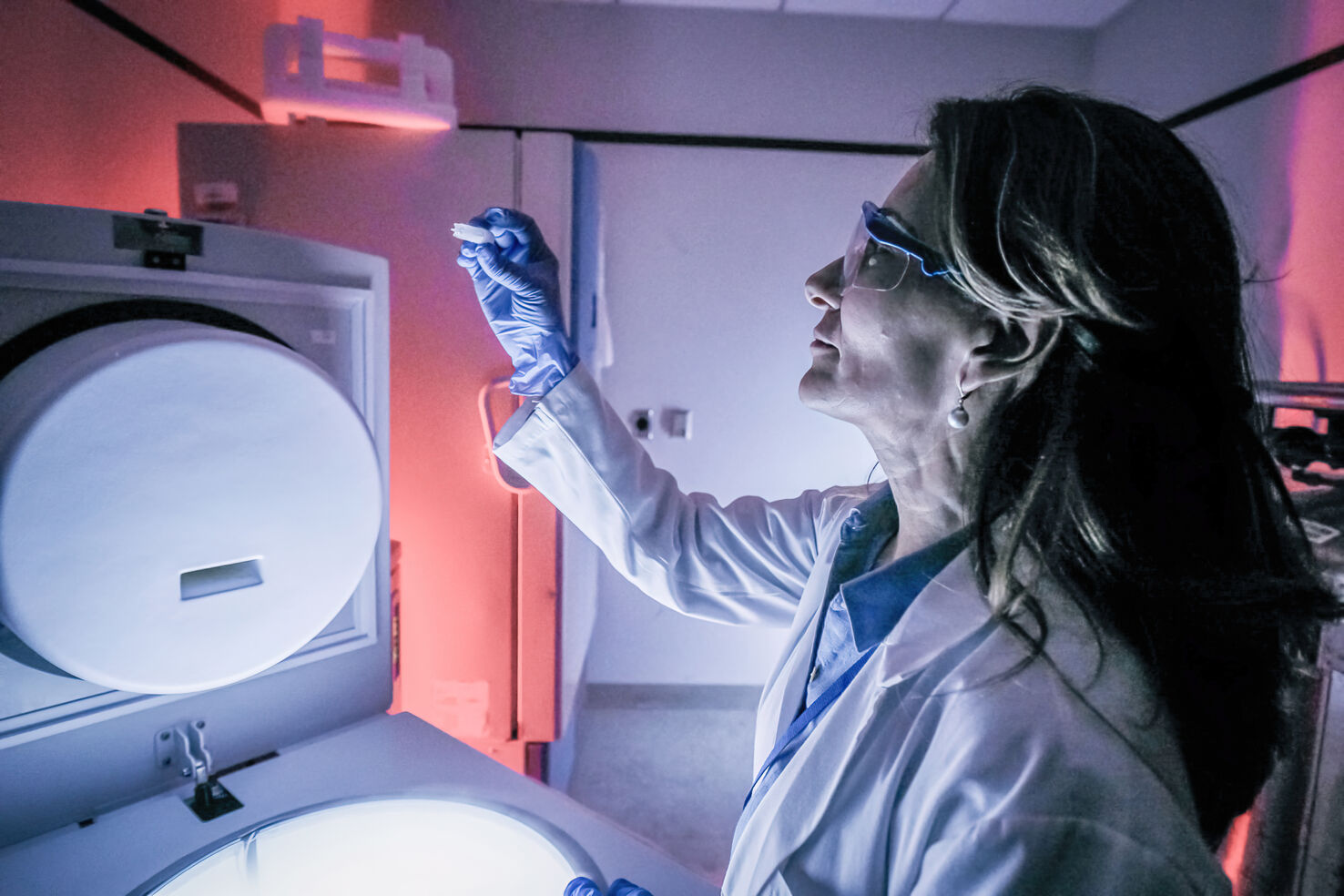 research in the cellular immunotherapy lab