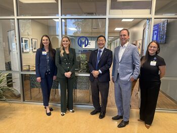 Congresswoman Lee visits Moffitt