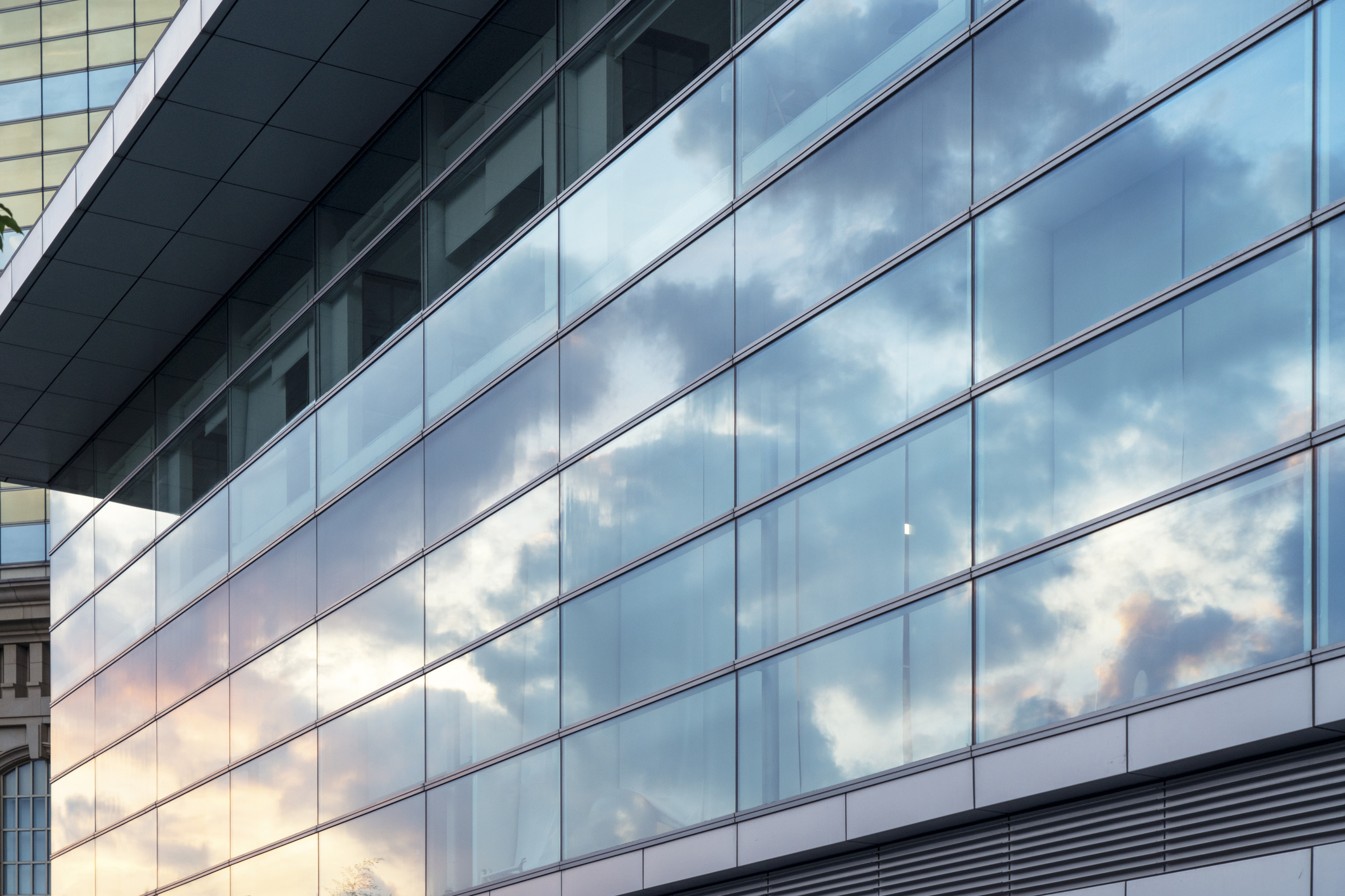 Curtainwall Industry Image - Finished - Getty Medium-2166617454.jpg