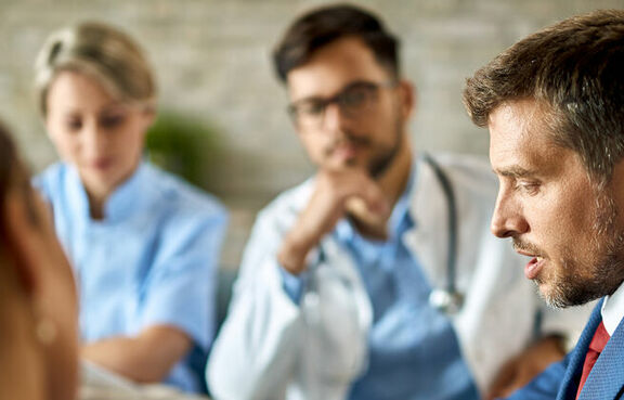 Doctors Finance Medical Advisor Review Meeting