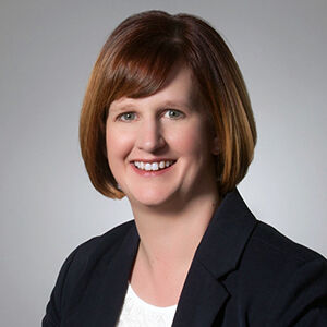 Tara Edwards headshot