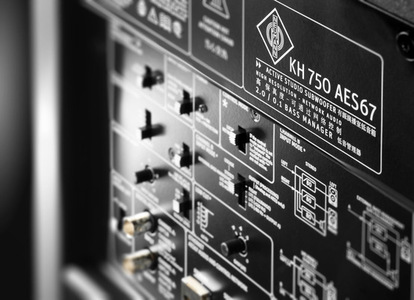 KH_750_AES67x1_desktop_KH-750-AES67-Macro1_Neumann-Studio-Subwoofer_G