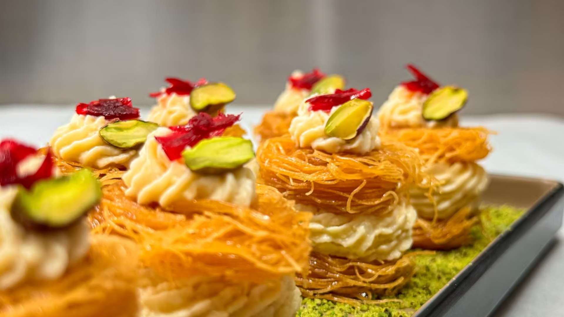 Kasr Sweets Xpress, Dessert, Lebanese, Sweets, Watergardens