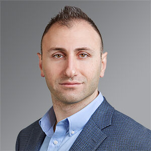 Razmik Libarian headshot