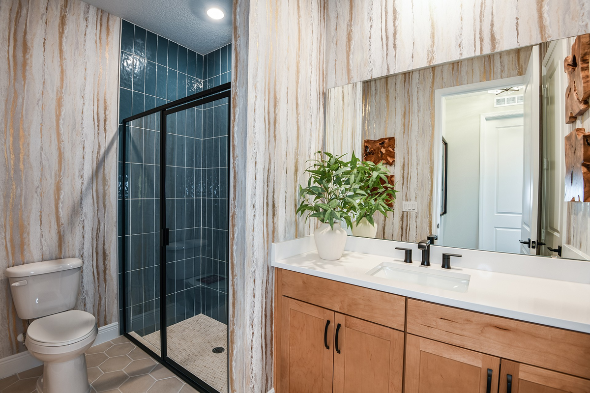 third bathroom with semi-frameless shower
