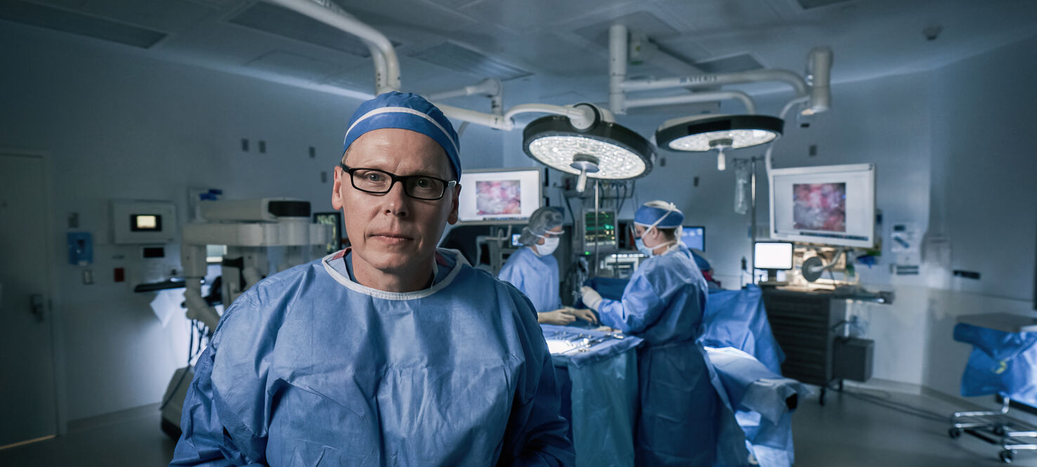 Dr. Wade Sexton in the operating room