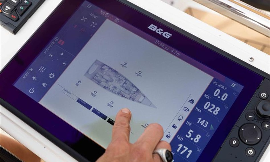 On boat displays showing Fathom power management systems at work