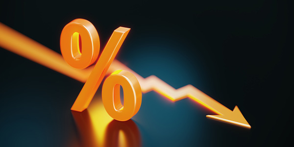 A graphic showing falling percentages