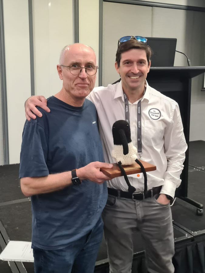 https://images4.cmp.optimizely.com/assets/UPAV+2023+Dr+Todd+Driggers+presenting+the+Wildlife+Bushfire+Relief+Scholarship+to+Dr+Michelle+Campbell-Ward+2.jpg/Zz1iYTRlOTA0NDk3NGExMWVlYjQ0ZGNhMjIwYTg5NjEyYg==