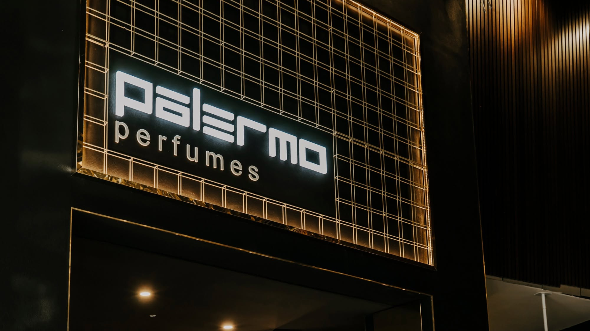 Palermo Perfumes website header
