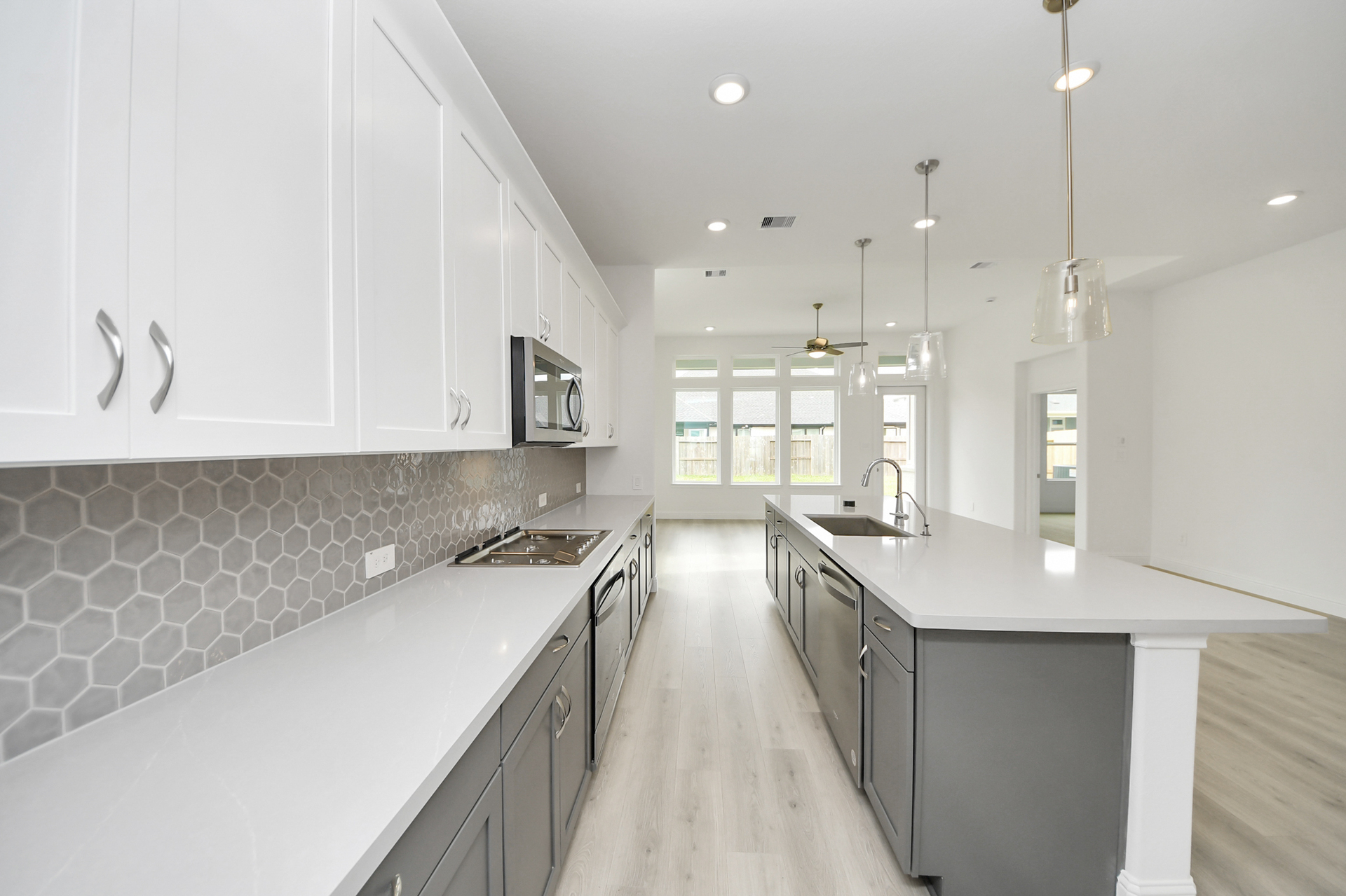 a130ce2c-5b13-4f8b-8cb3-9f100fdcb6e0