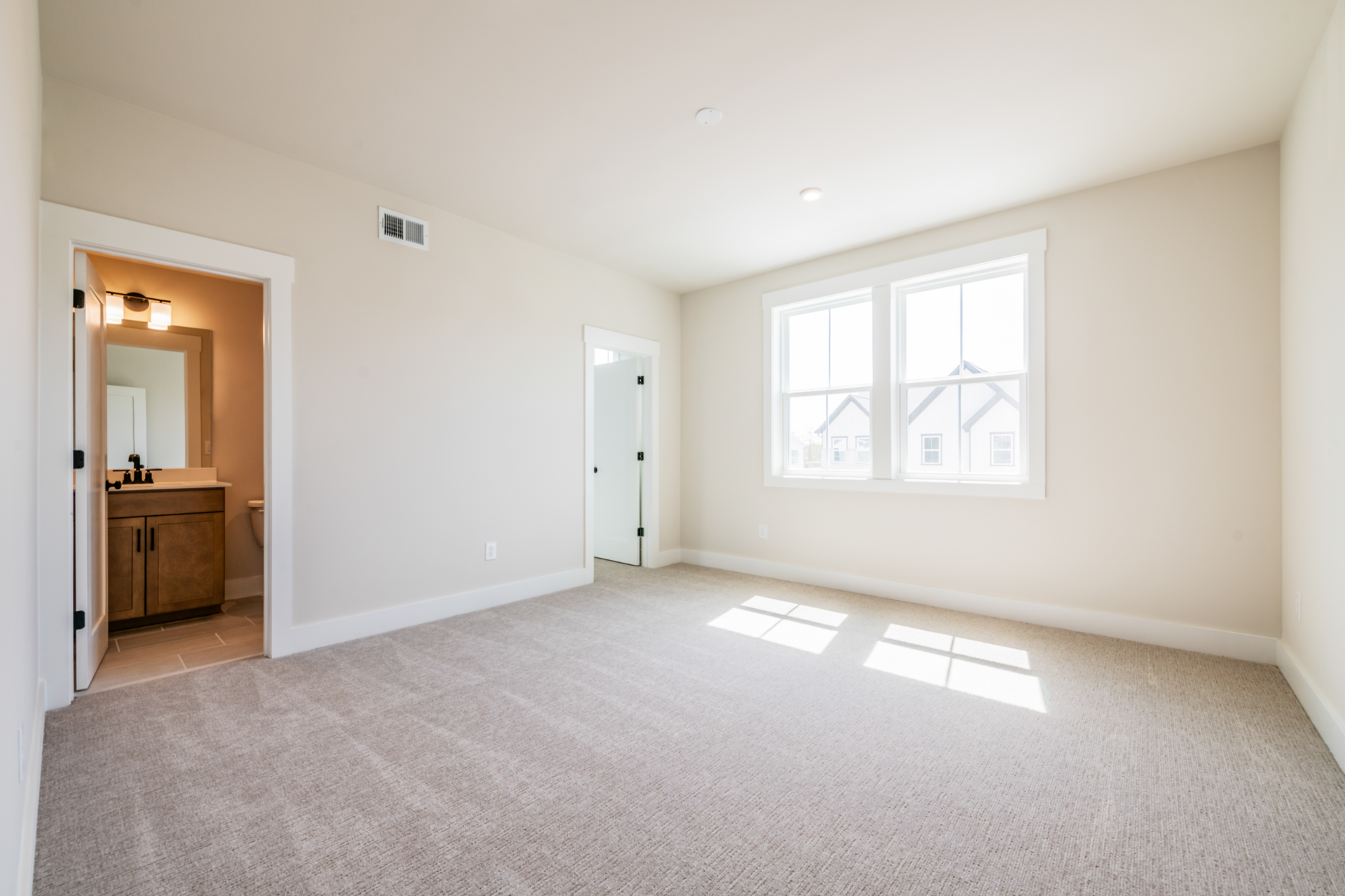 a5549b27-71b4-4f5b-9317-6ea0dd25ca47