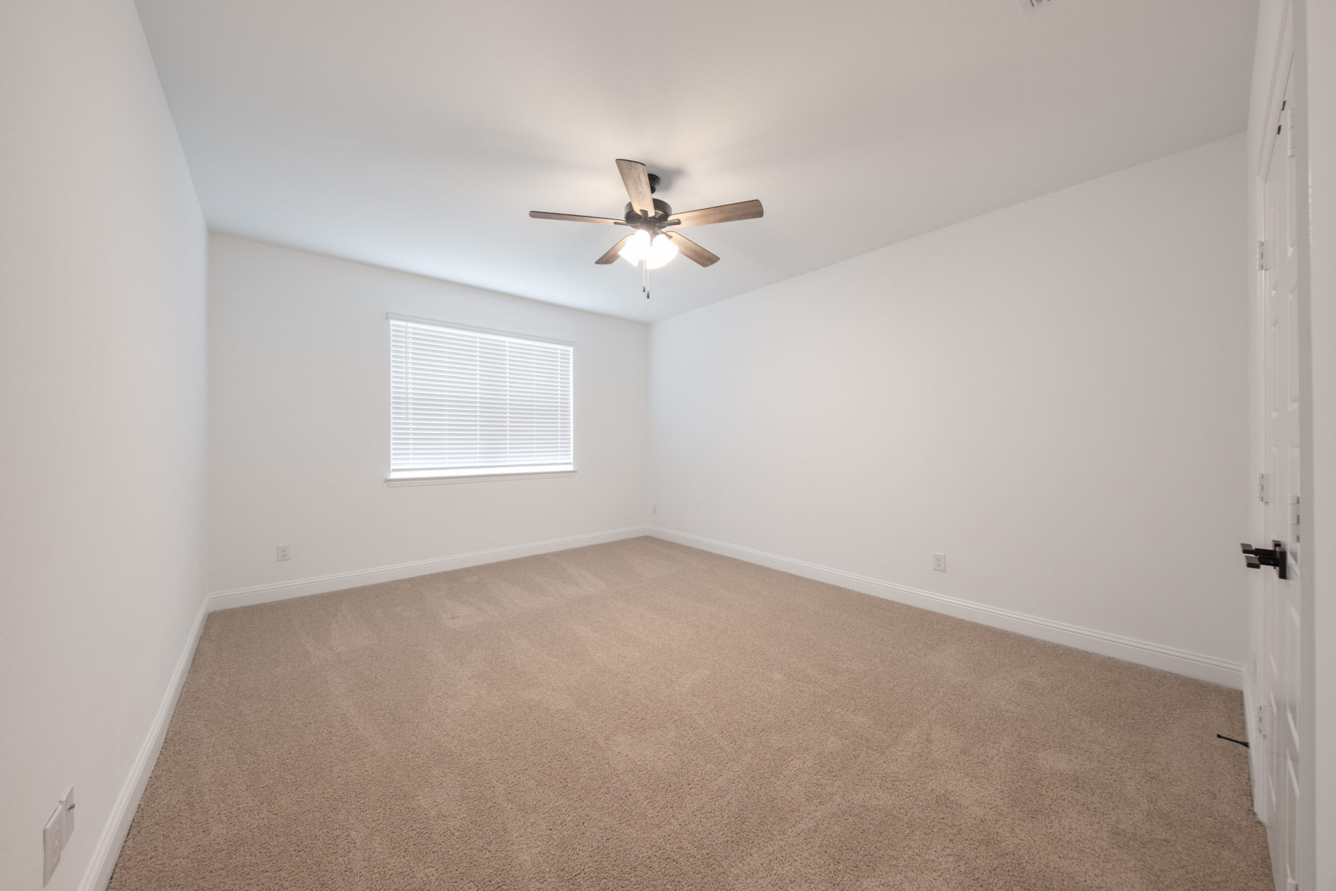 a7e2ef5c-7f65-49ba-858f-d7f376794e4c