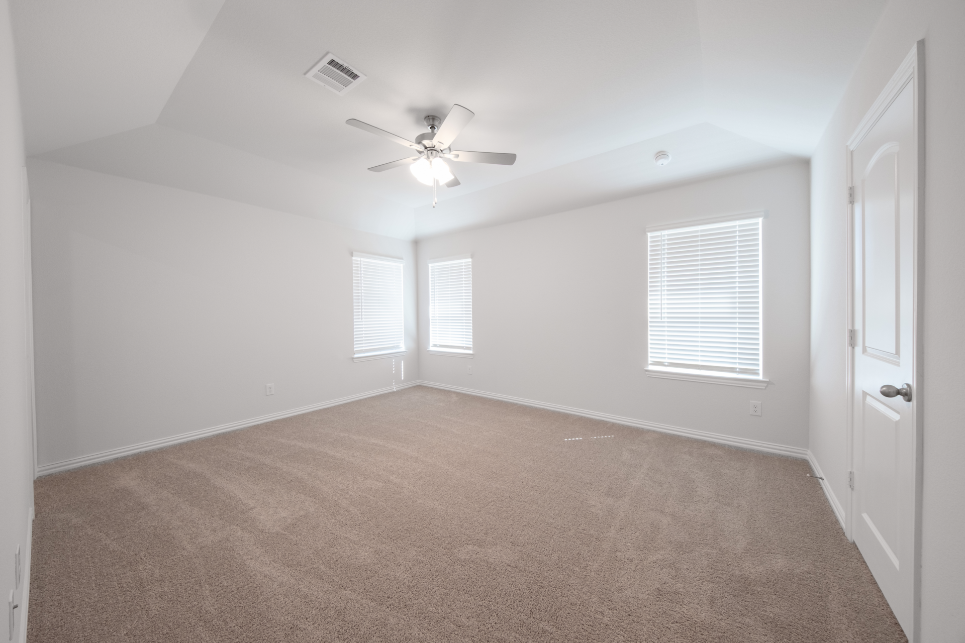 b9b1e411-979e-44a0-a835-be12328c5ade