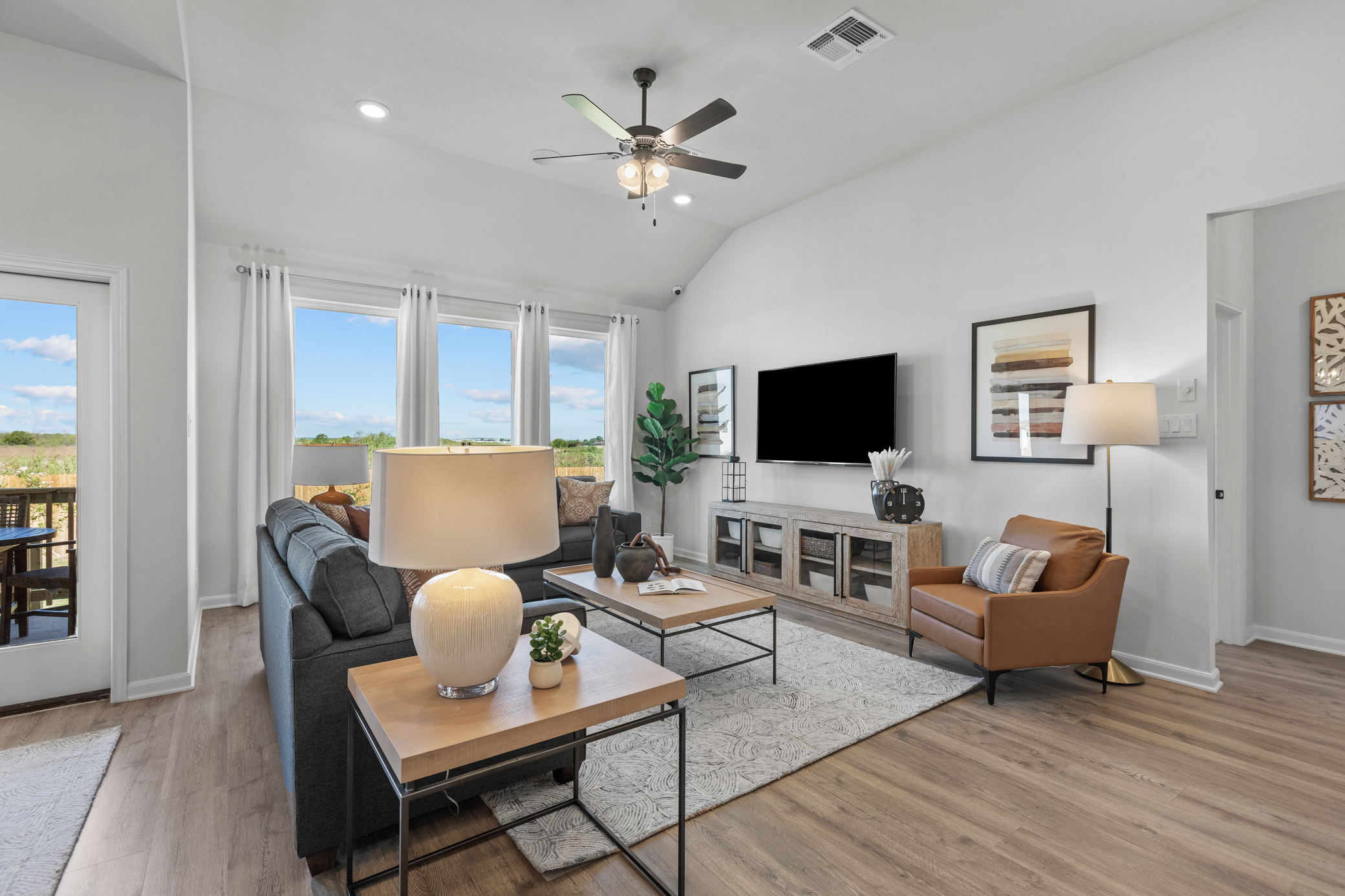 bb15270e-cf40-452a-9a49-3e05cb375d7d