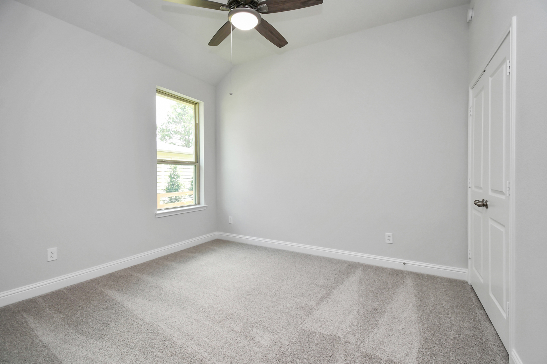 bda52d6d-568e-44b0-bdd5-08b3e83bf6f1