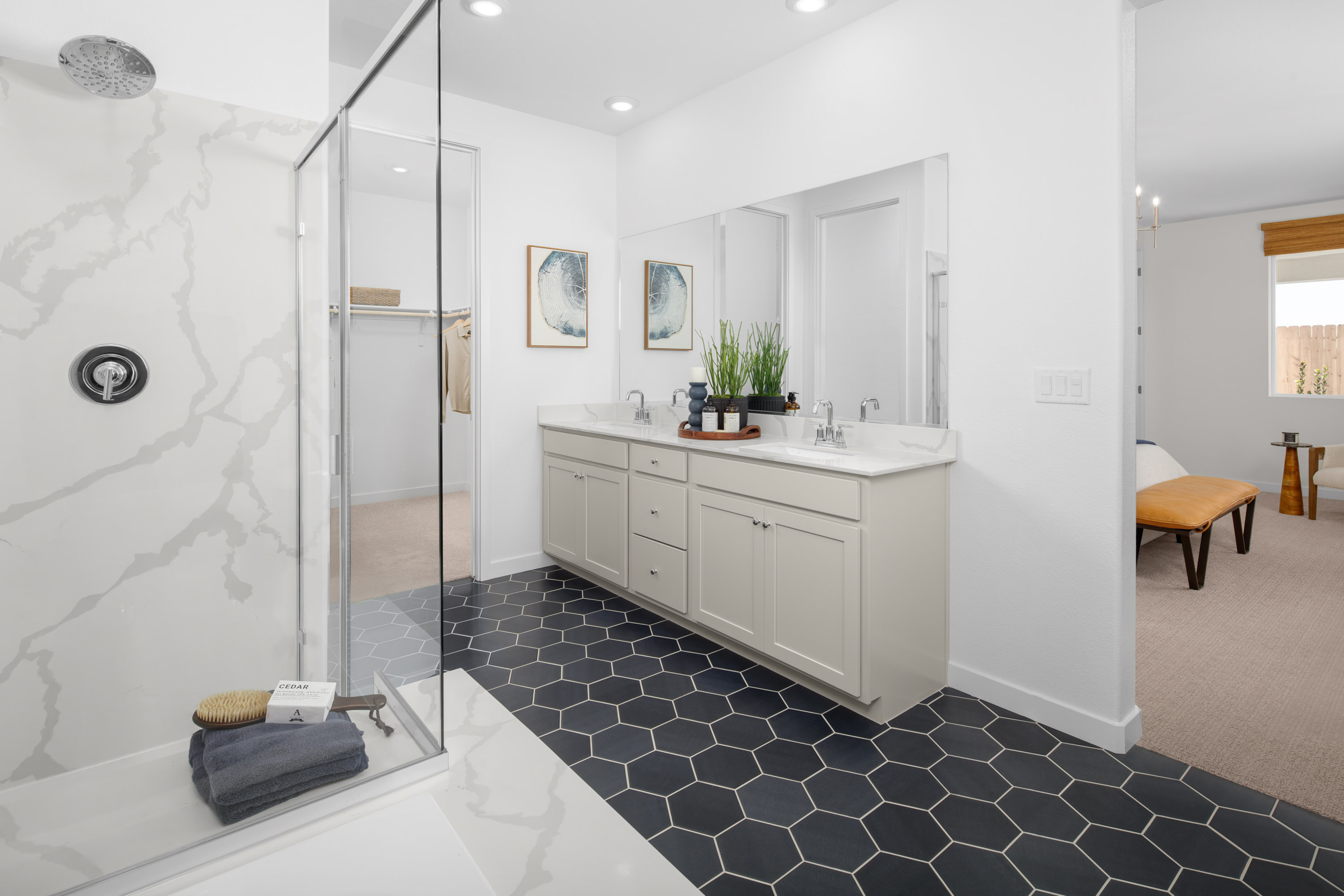 bf604c04-e286-4abd-b41b-52433b8542f3