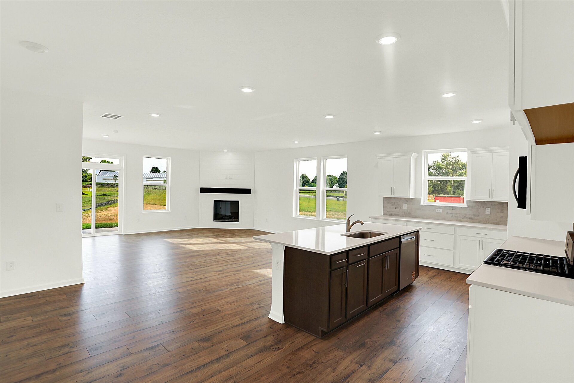 c3012c2d-5c65-4768-8fd4-eeb7279131f5