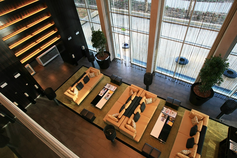 Centro Yas Island Gallery2