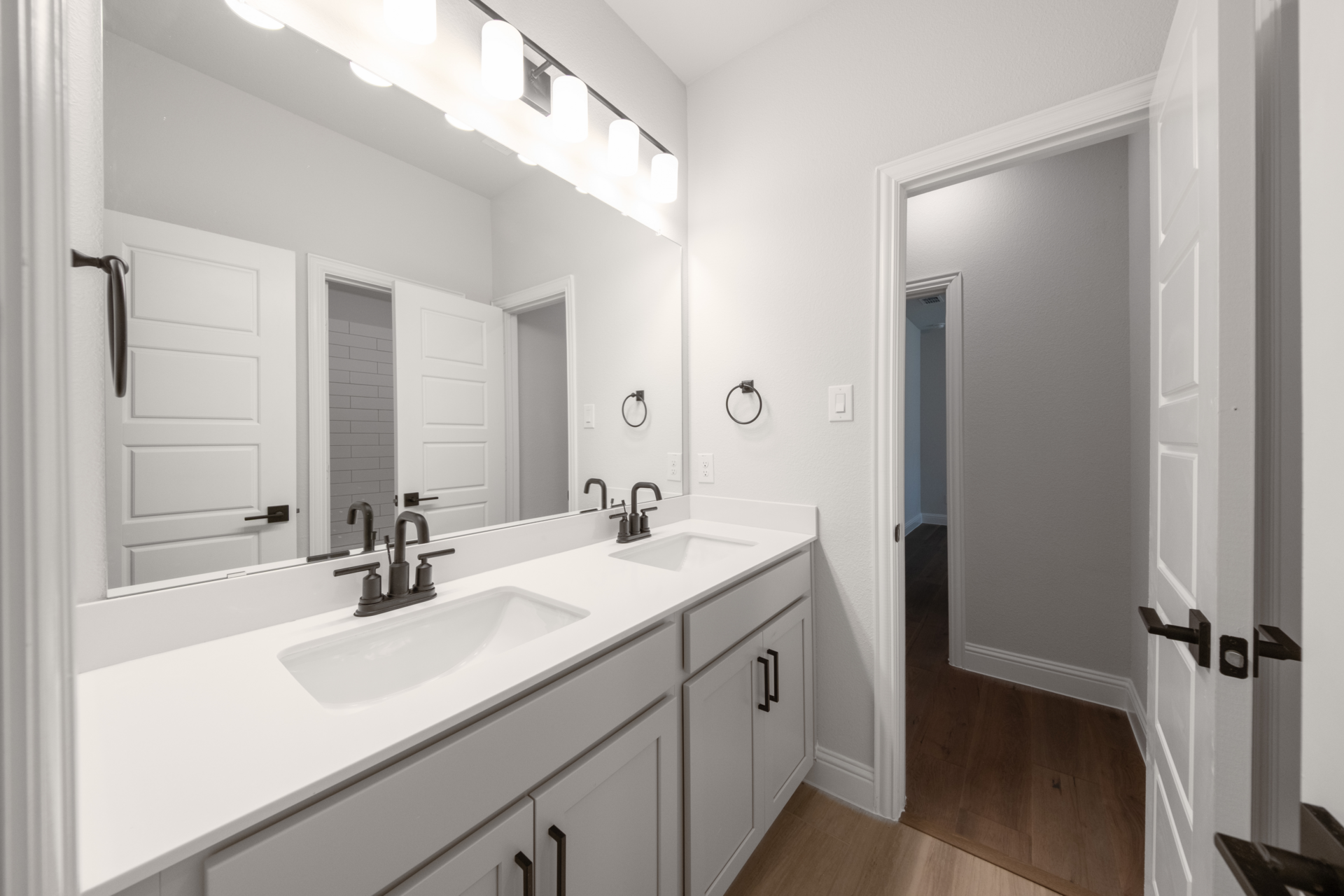 d2442655-a76e-4be6-a406-6414fa28e166