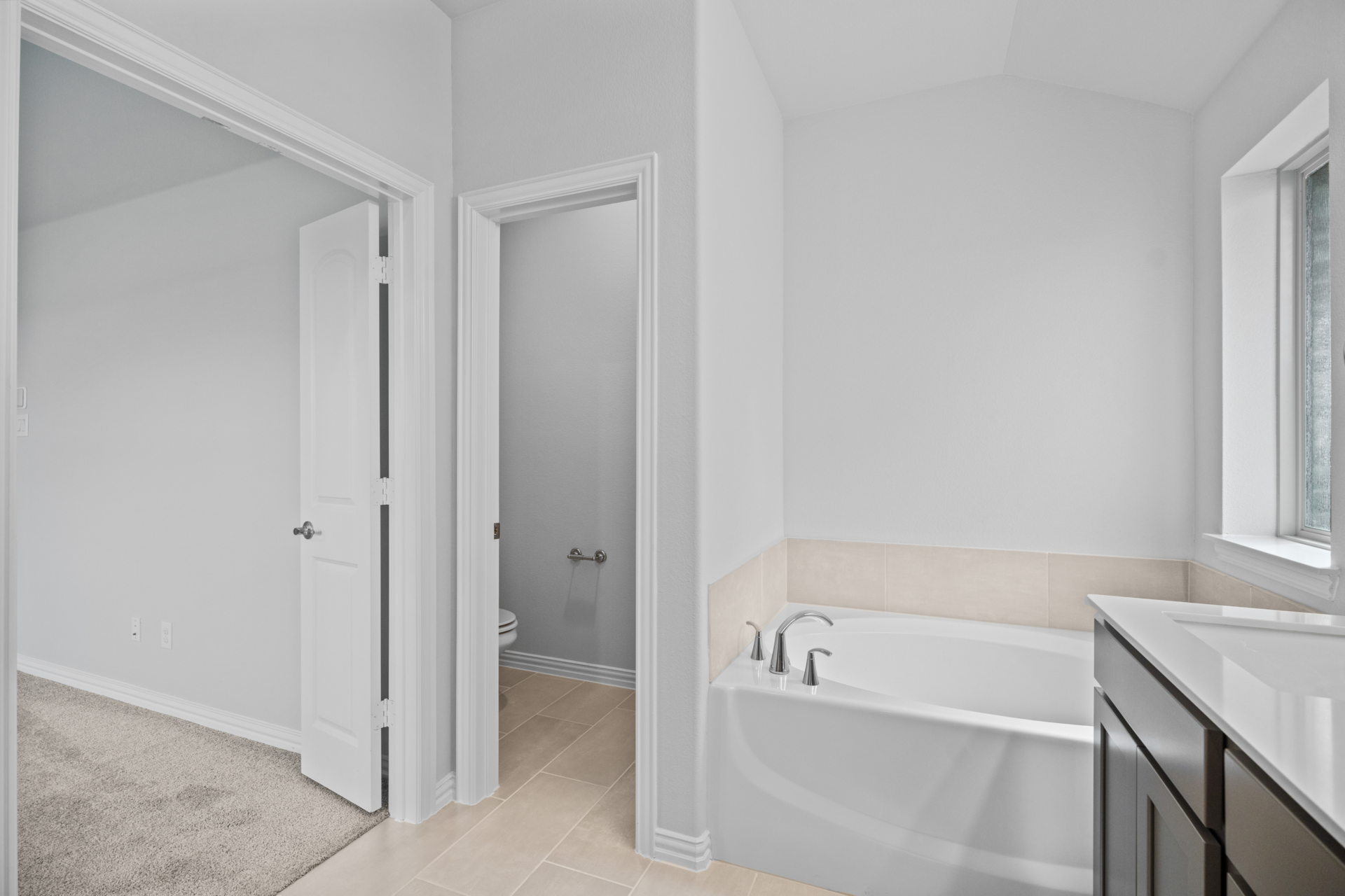 d5ca24e1-a00d-4221-913a-051d9aad8499