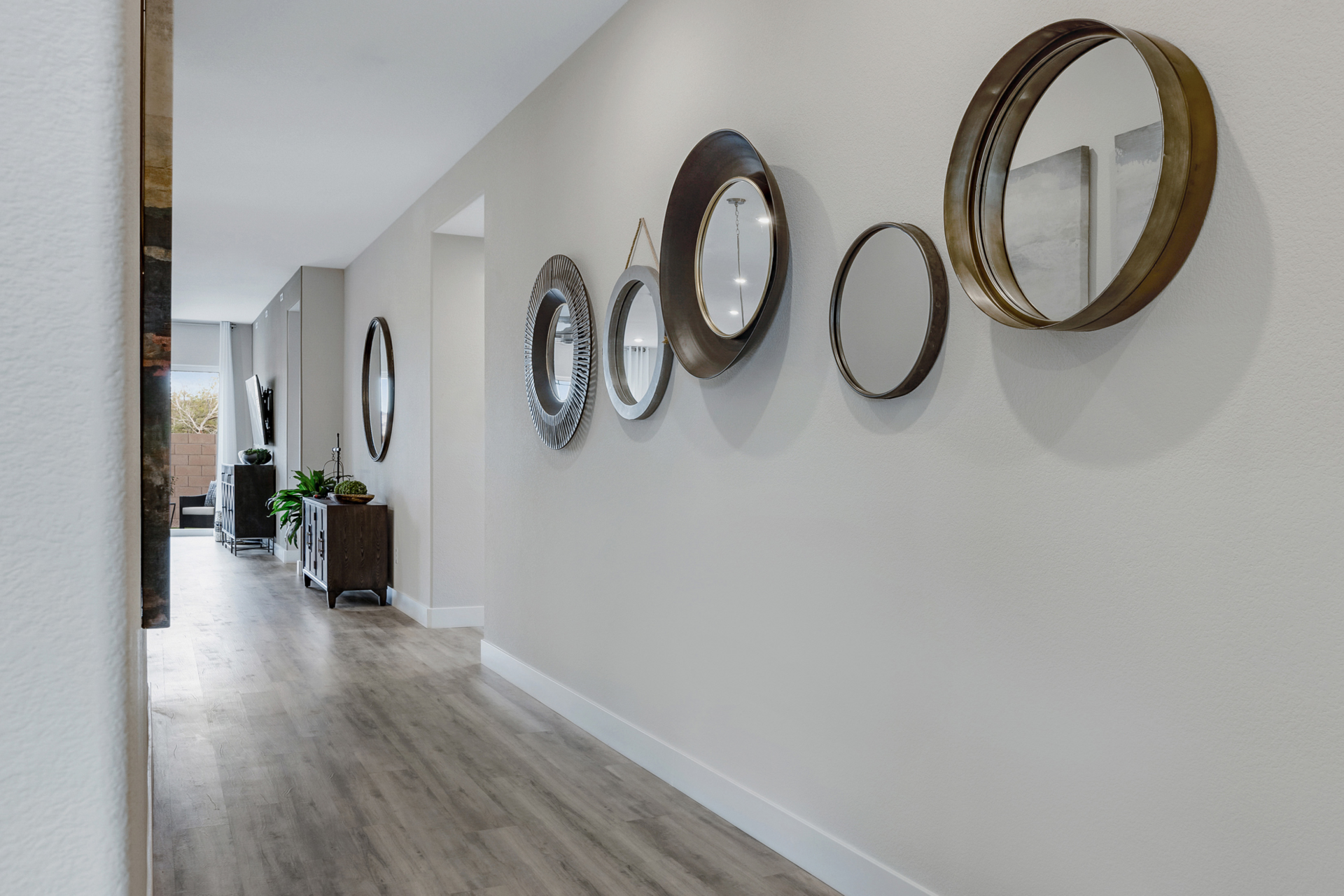 d9cf0b3e-afe1-4bf0-94de-3b6d7893833a