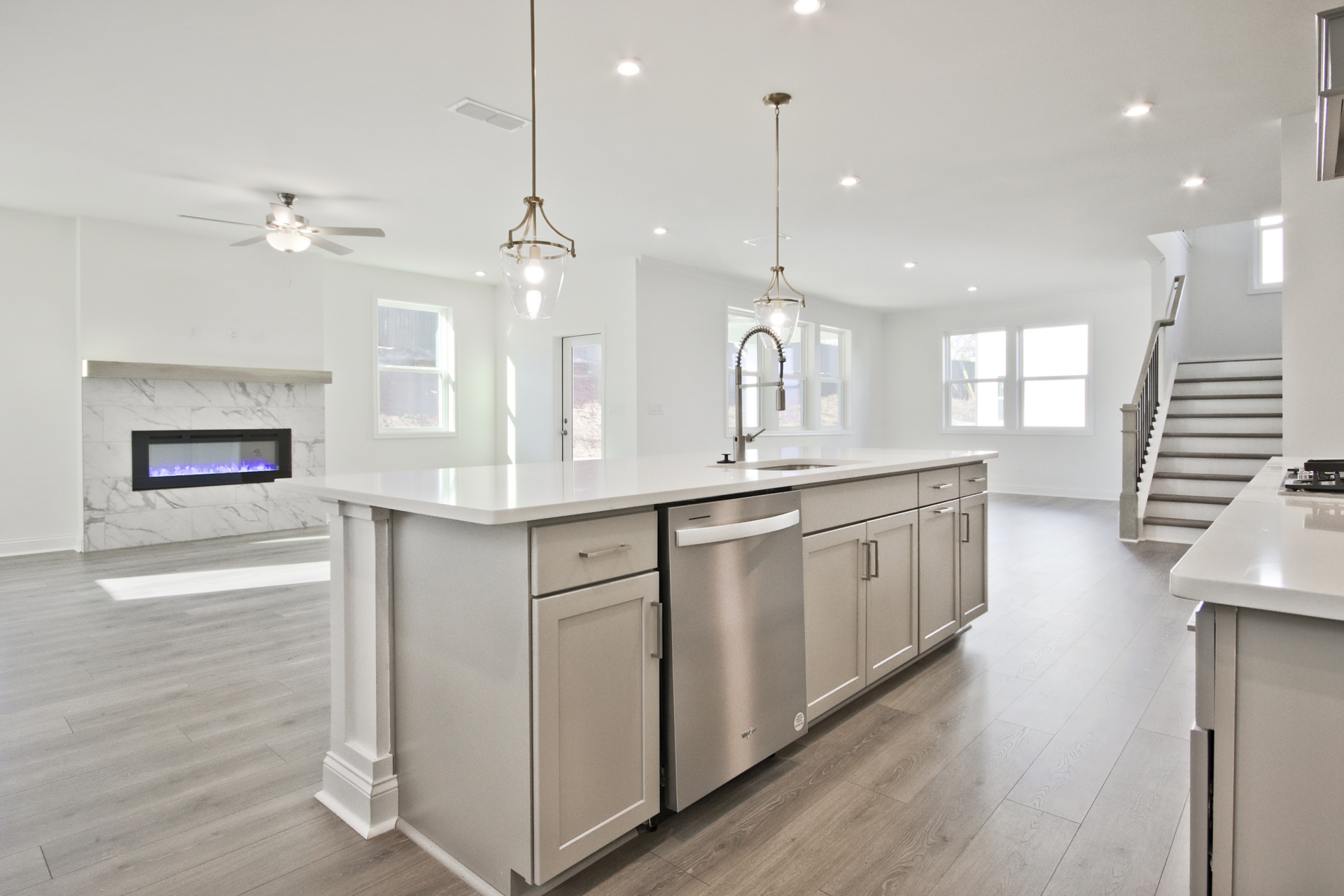 dc5f274d-190f-4a8e-bf70-55ecfd79accf