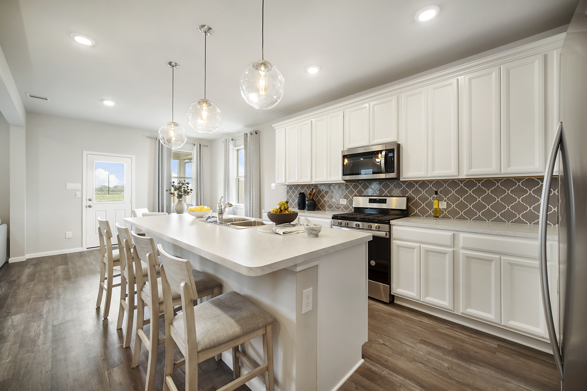 e43372dd-2233-44d9-a397-6e6ad3f434c7