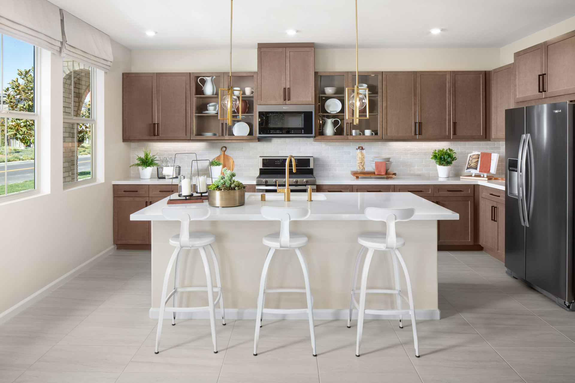 f14c9a33-fecf-45a7-9665-304fba4b3b4b