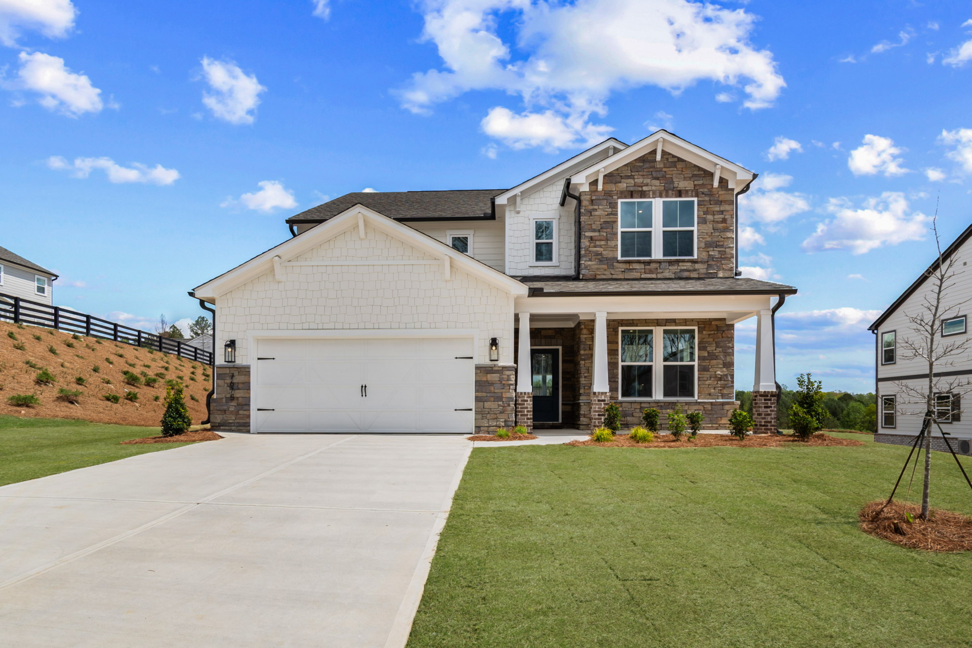 f2198df4-56cb-445e-881a-2d9e262b55b6