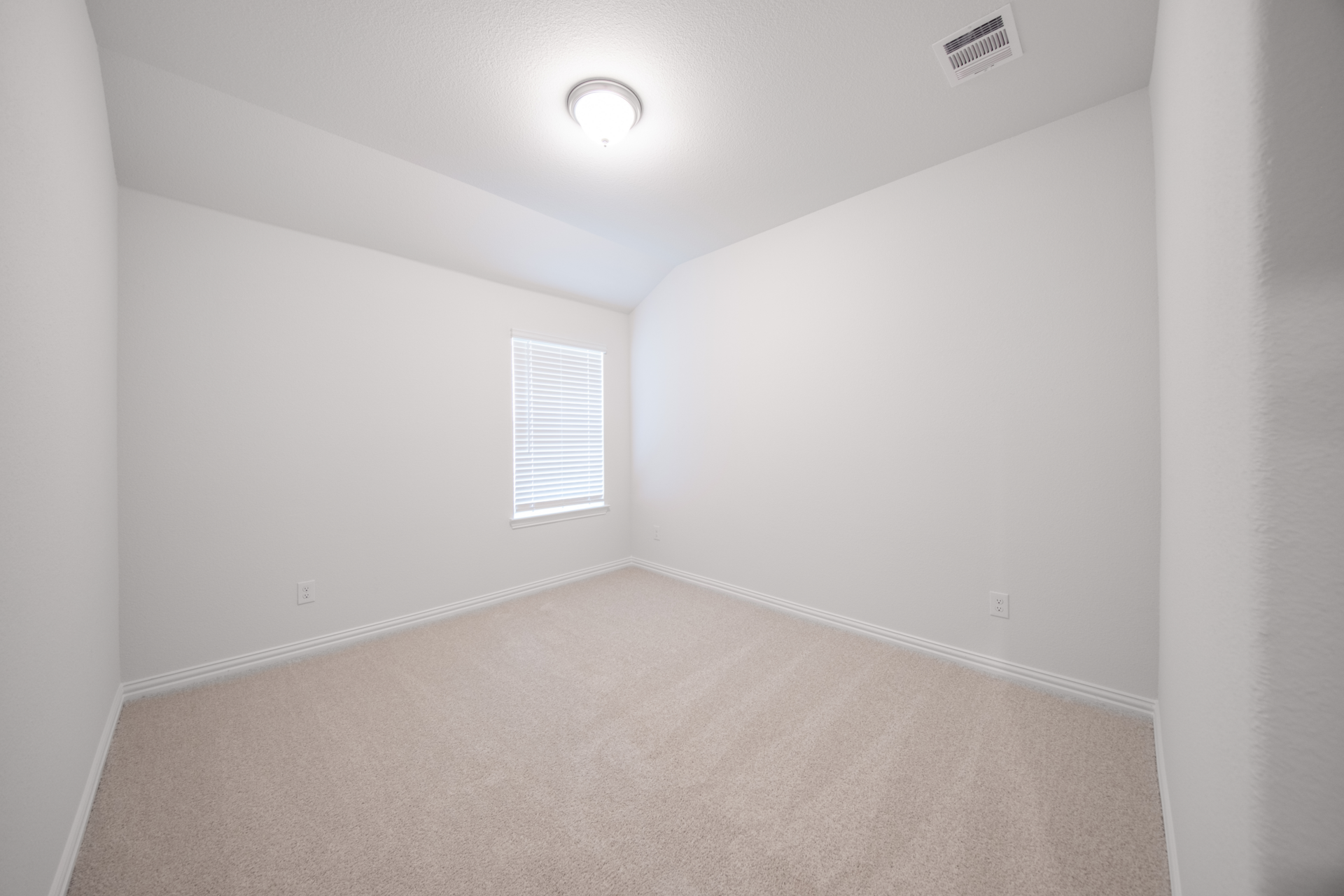 f70e3363-b683-4007-b9cf-f6e861f7f2de