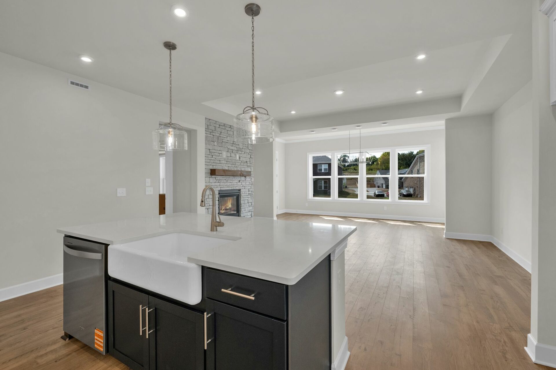 f72858ec-da2d-4cad-af26-d9b739590a3a