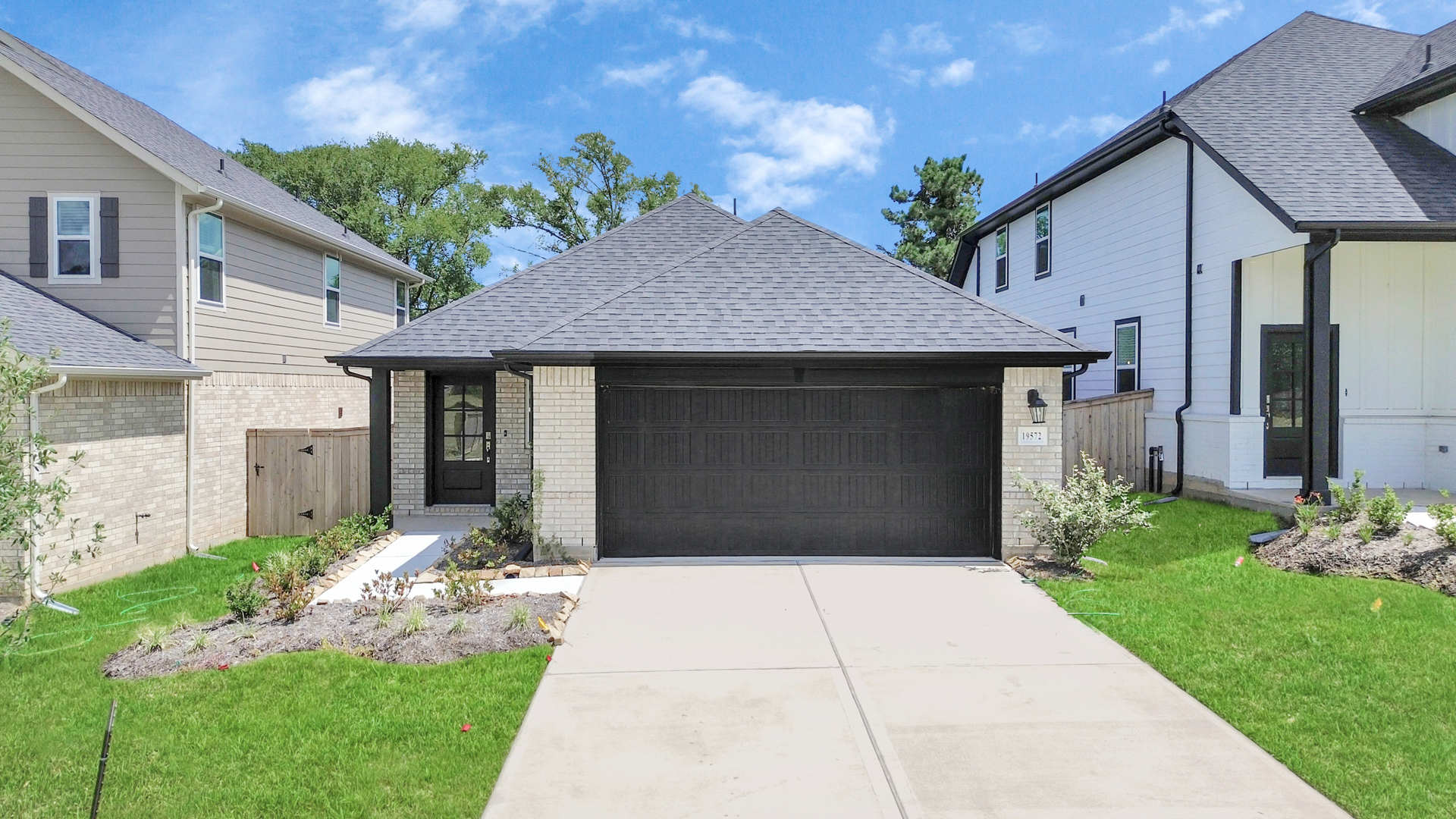 f74bfc64-196f-4334-acae-a6dd7b8646e0