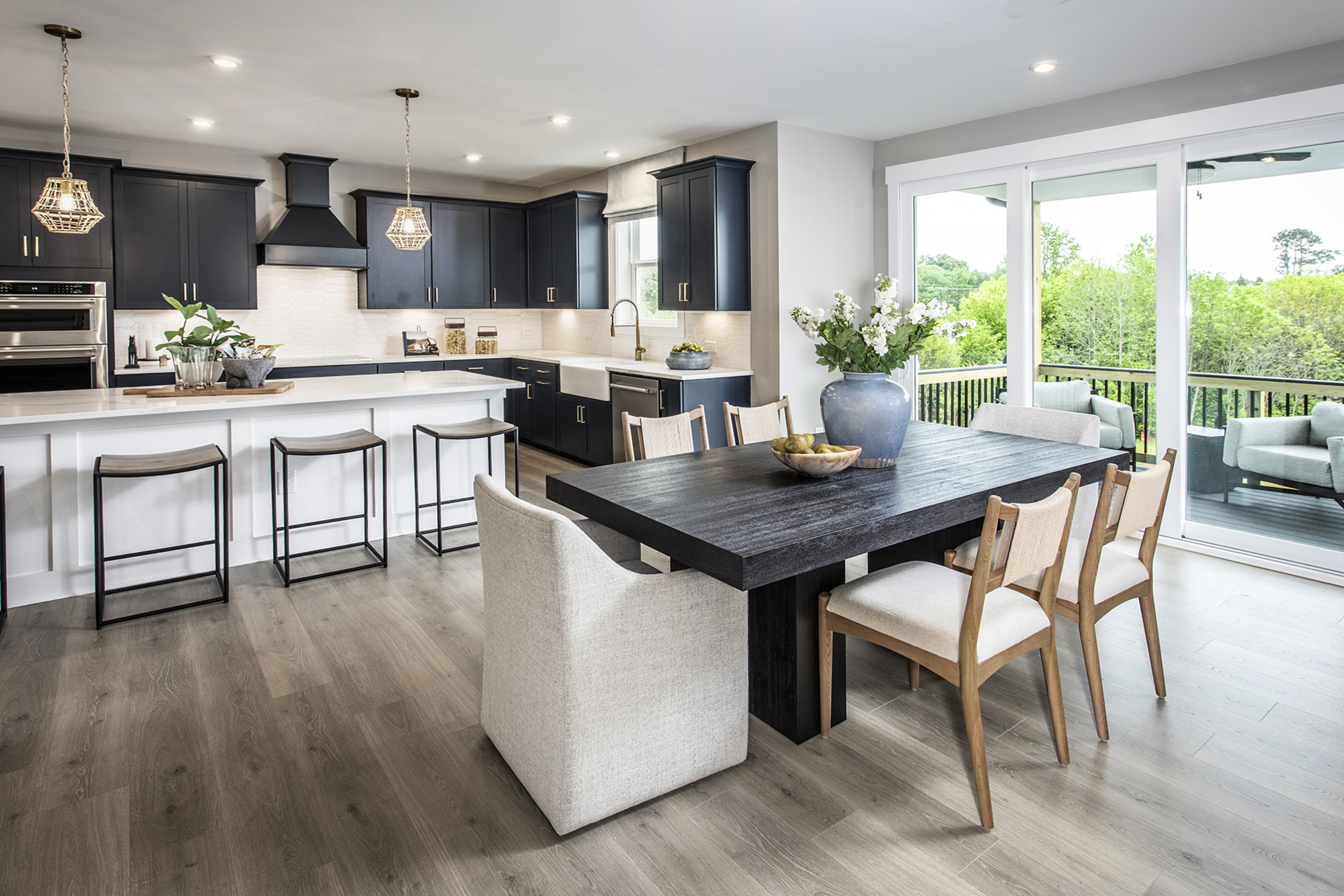 f7fa3b5a-5b7a-4351-aab6-354c9fec2345